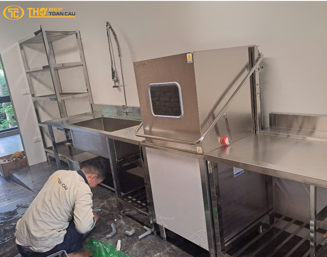Lắt đặt máy rửa bát và hệ thống khu rửa bếp công nghiệp