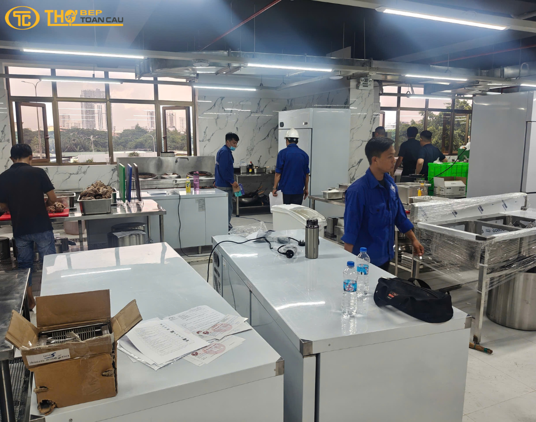 Thợ Bếp Toàn Cầu cung cấp dịch vụ thi công lắp đặt thiết bị bếp công nghiệp vơi quy trình chuyên nghiệp